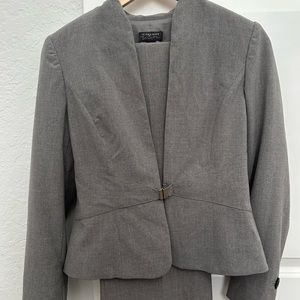 Classiques Entier Gray Blazer Suit Tailored Fit Professional Style